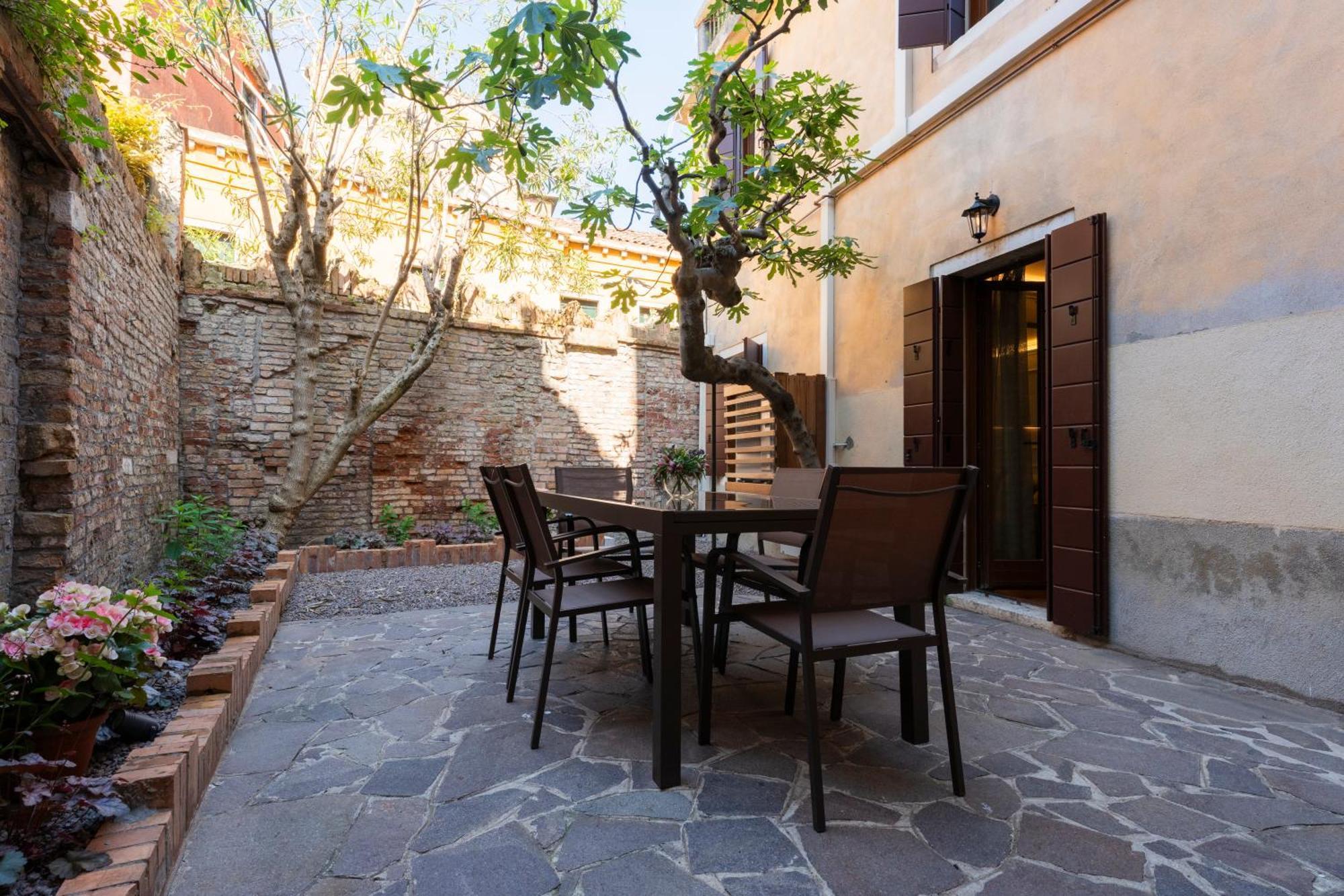 San Vio Palace Luxury Apartments Venedig Eksteriør billede